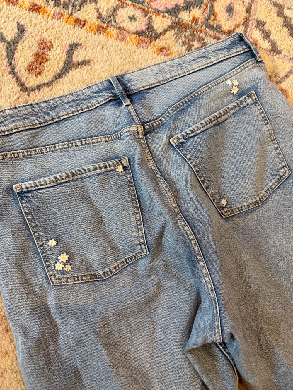 Old Navy Straight-Leg Jeans with Daisy Embroidery - Picture 5 of 5